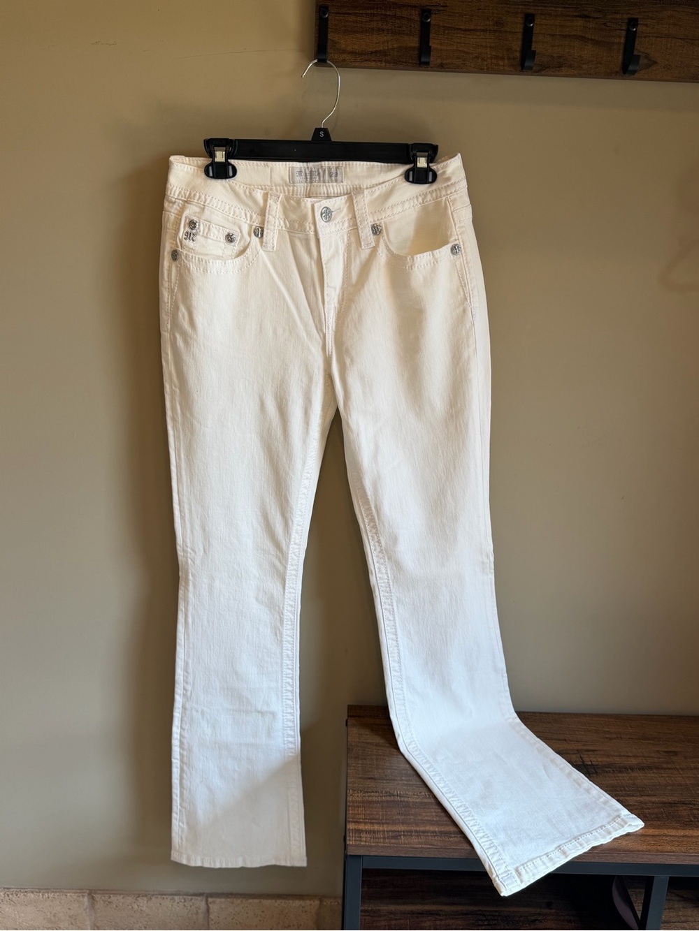 Miss Me Bootcut Jeans 28×32 Mid Rise Boot White Fleur De Lis Sequined Flare Y2K